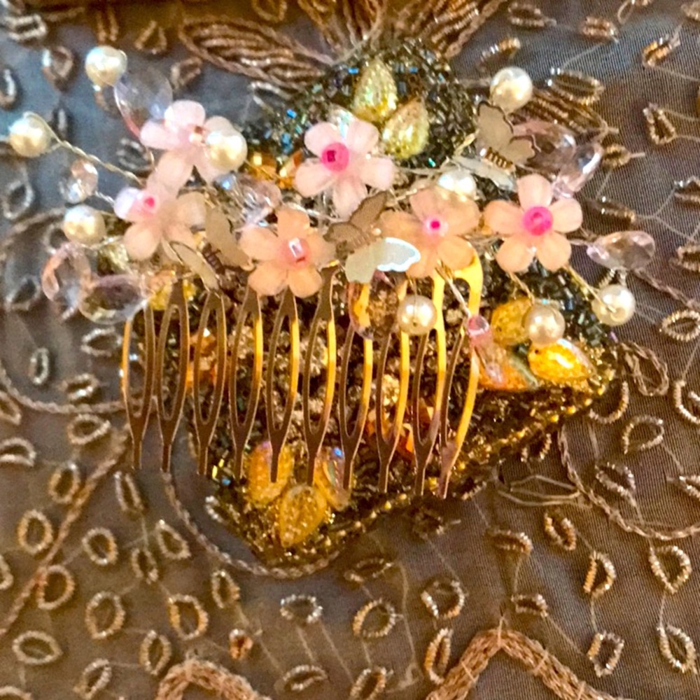 COPY - 🦋17= Butterfly Collection hair combs (40% off) Saved for @crcaldwell29